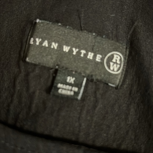 Ryan Wythe Black Women's Jacket with Zipper Detail - Picture 2 of 4